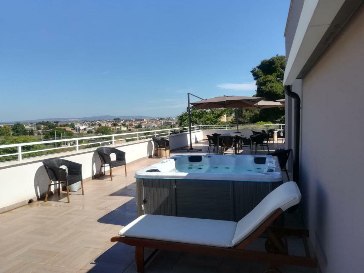 La Terrazza Di Harmakhis Hotel Partanna Ngoại thất bức ảnh